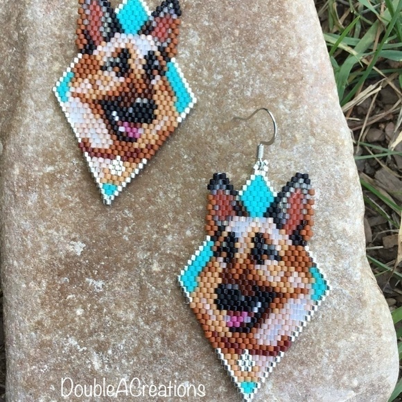 German Shepard Beaded Earrings, New, Handmade by Me - Picture 6 of 9